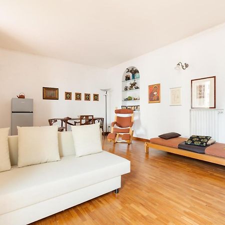Cozy Apt With Balcony - Porta Romana District Milán Exterior foto