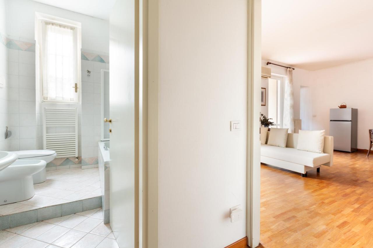 Cozy Apt With Balcony - Porta Romana District Milán Exterior foto